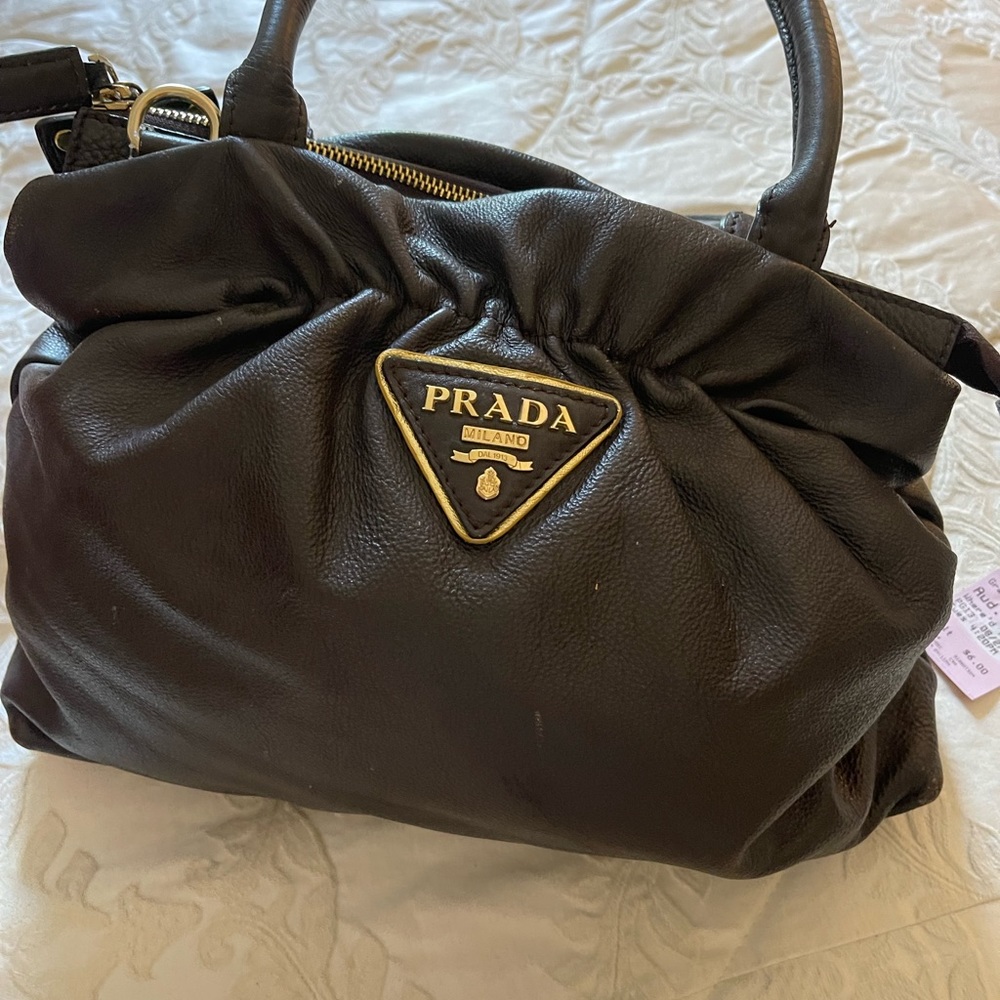 Bought as a Prada. Expert says “no”